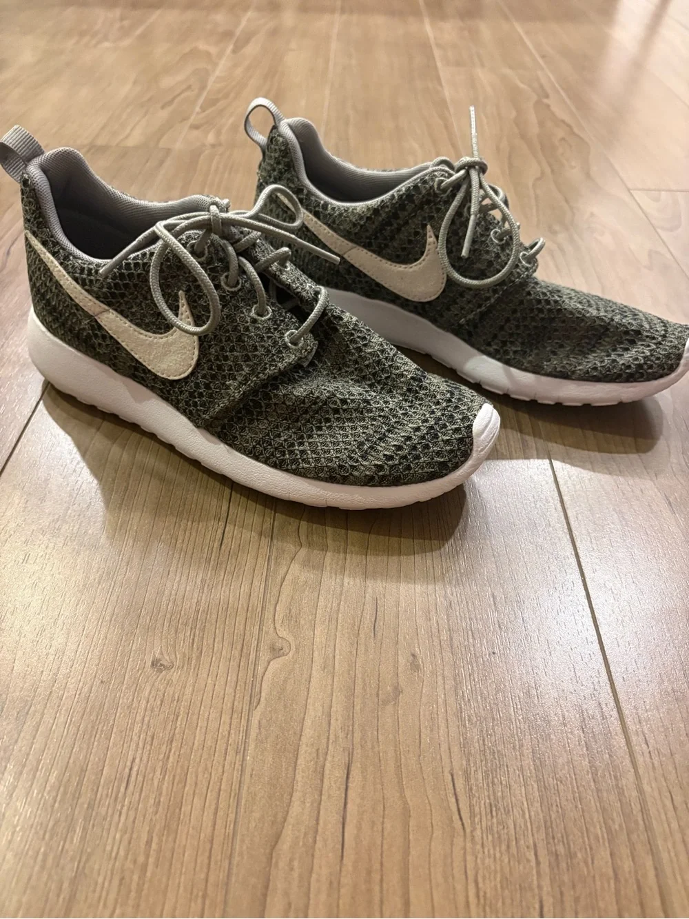Nike Olive Green and White Mesh Runner Sneakers
